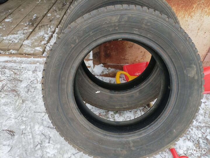 Dunlop SP Winter Ice 01 205/60 R16 92