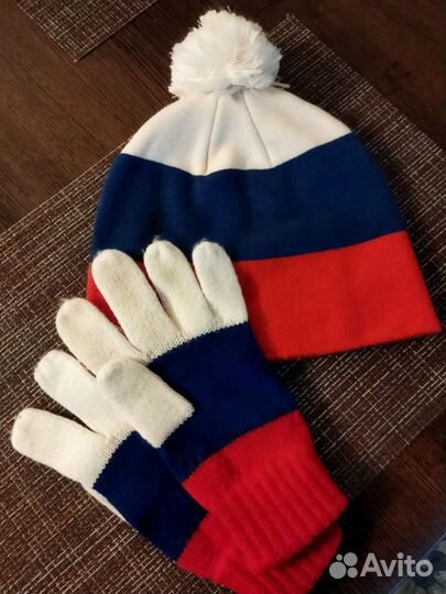 Комплект шапка и перчатки мужской