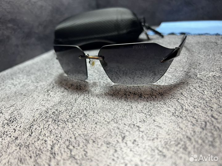 Очки prada