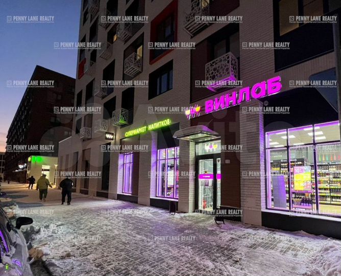 Продам торговое помещение, 351 м²