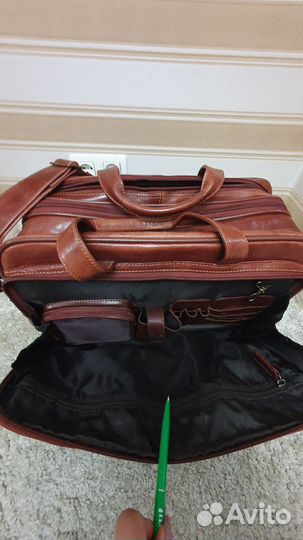 Мужской кожаный портфель