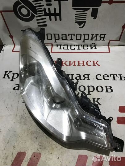 Фара правая Citroen C-Crosser