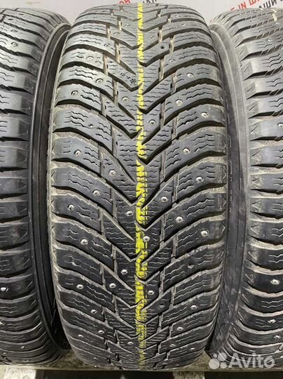 Nokian Tyres Hakkapeliitta 8 SUV 235/65 R17 108T