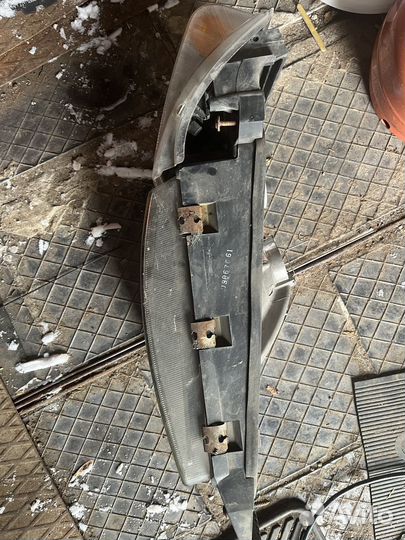 Фары на Scania