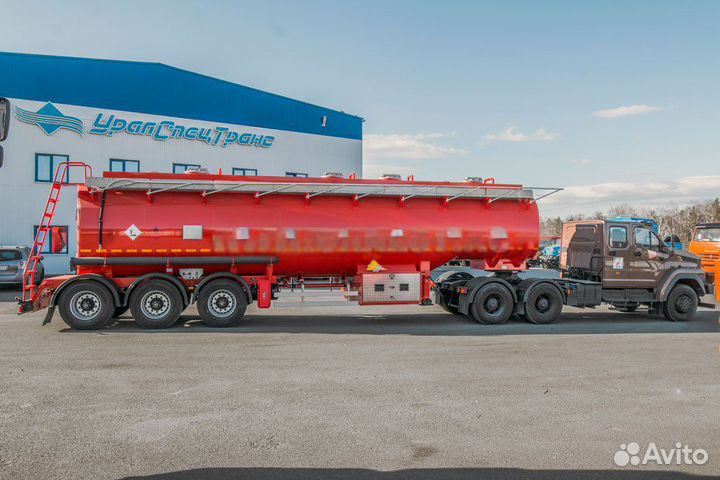 Полуприцеп бензовоз УралСпецТранс ППЦ 40К-32-4 УСТ 9465, 2023