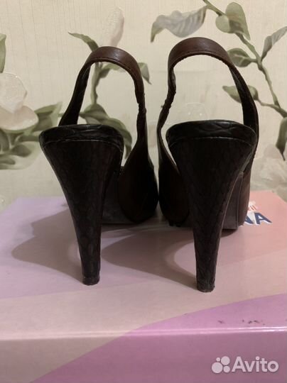 Босоножки натуральная кожа