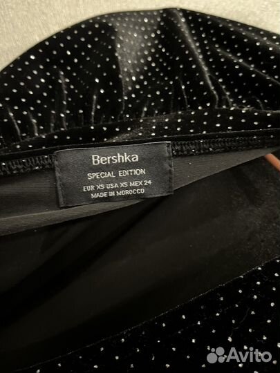 Платье бархатное мини Bershka