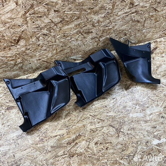 Обивка в ноги защита ковролина niva