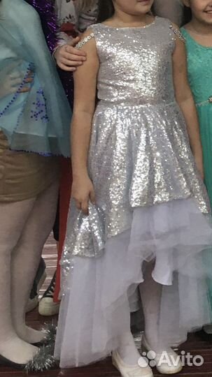 Продам платье для девочки