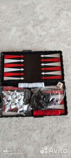 Три в одном: шашки+ шахматы+ нарды