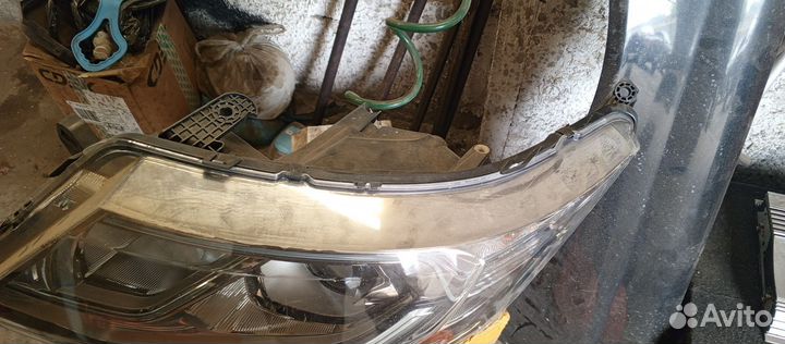 Фара передняя левая Хонда stepwgn
