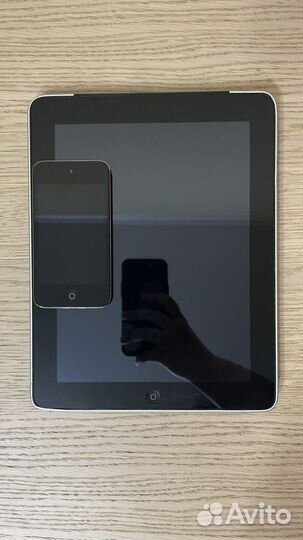 Планшет Apple iPad 1 и iPod touch 1
