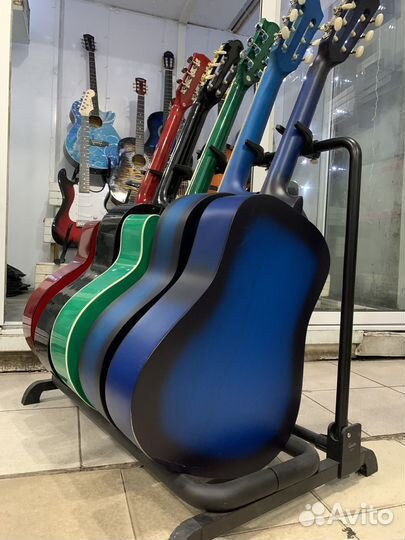 Акустическая гитара/ классическая гитара