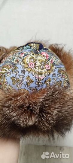 Шапка ушанкас мехом лисы