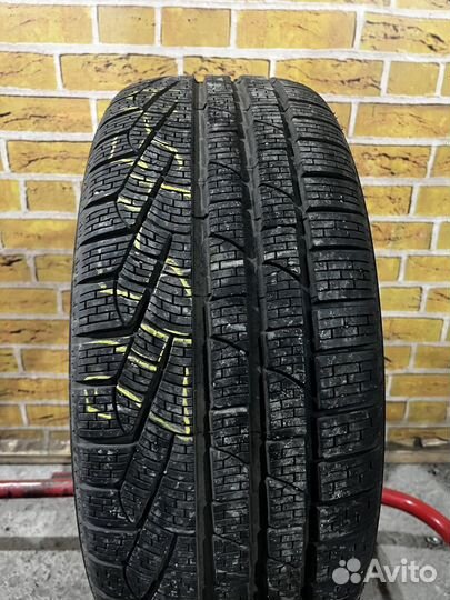 Pirelli Winter Sottozero 240 Serie II 245/45 R19 102V