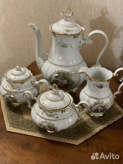 Предметы старинного сервиза