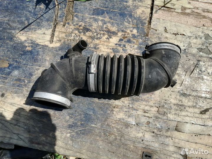 Патрубок воздушного фильтра Volvo s40