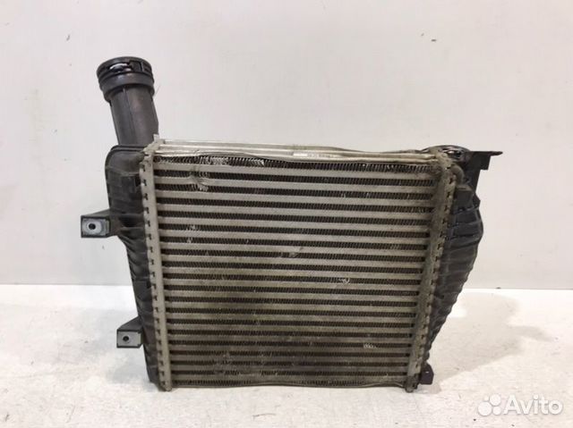 Интеркулер правый Porsche Cayenne 958 2010-2018