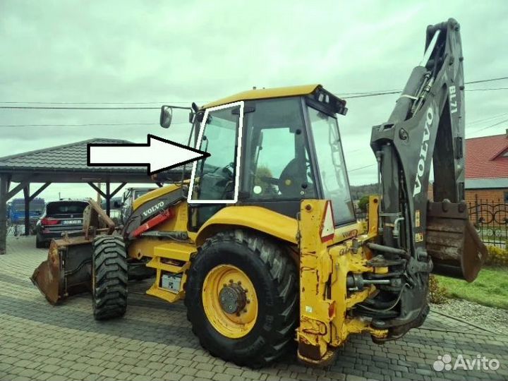 Стекло Volvo BL61 BL71 2009- дверное верхнее правое (закалённое)