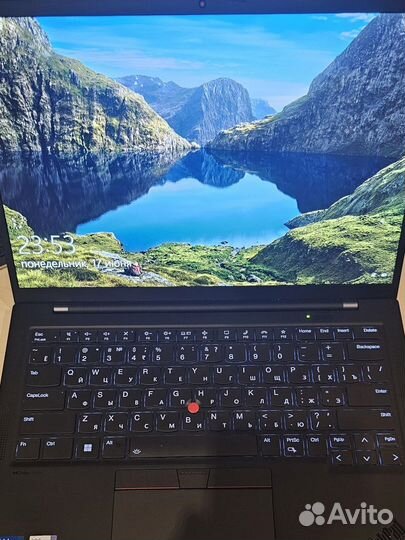 Ноутбук Lenovo x1 carbon gen 11