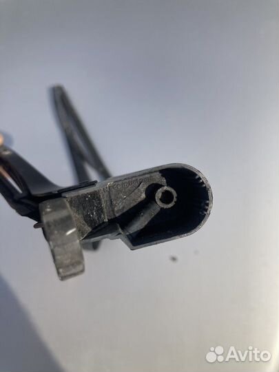 Поводки фараомывателей Mercedes 202