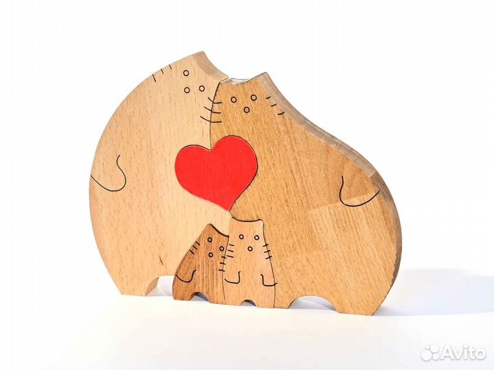 Фигурки из дерева Два кота с котятами