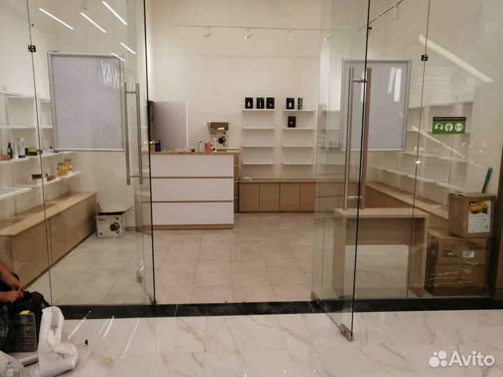 Мебель для магазина косметики, Торговая мебель