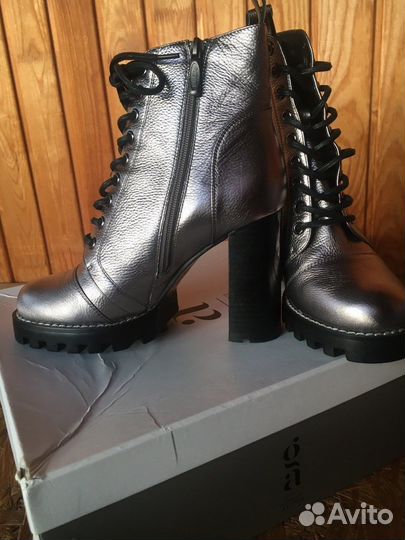 Ботинки женские