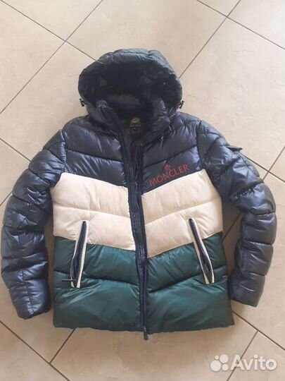Пуховик Moncler