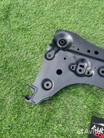 Подрамник Nissan Micra Tiida Note балка передняя