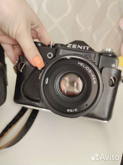 Плёночный фотоаппарат Zenit 11 + Helios 44-M