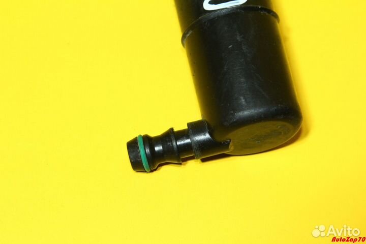 VW Touareg Форсунка омывателя фары