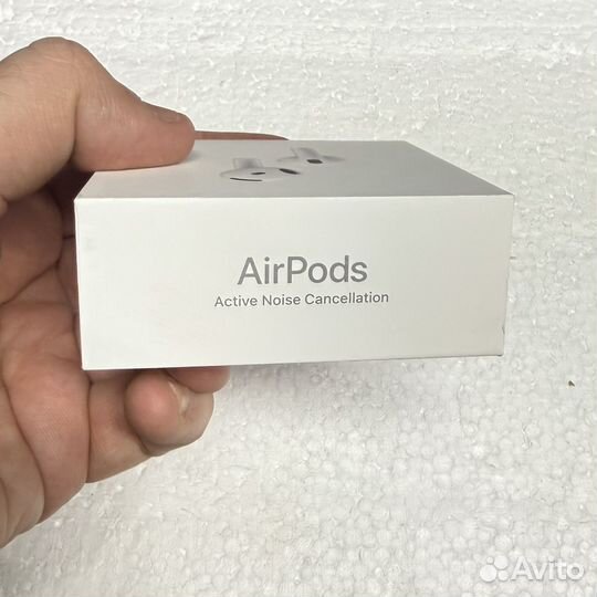 Apple airpods 4 с шумоподавлением