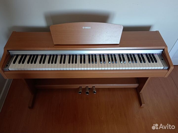 Цифровое пианино Yamaha YDP 131