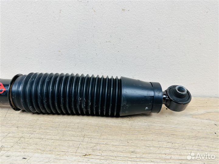 Амортизатор задний Hyundai Solaris 1 2010-2016