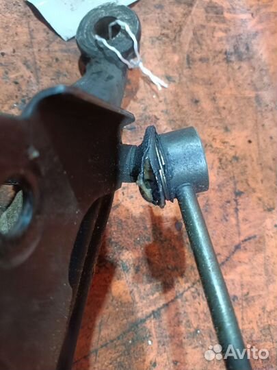 Рычаг передний левый нижний Toyota Verossa JZX110