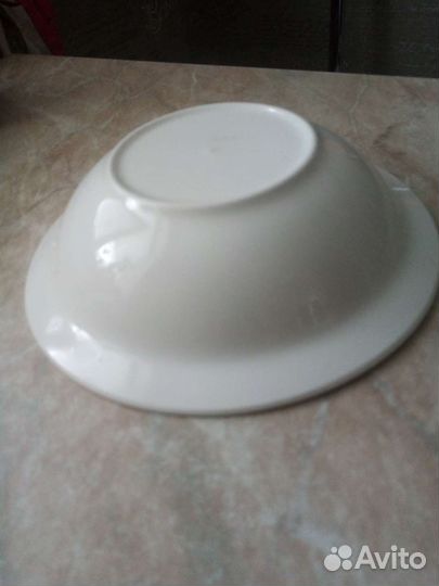 Глубокая тарелка