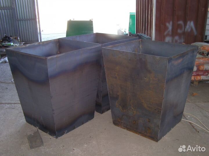 Мусорные баки, контейнер