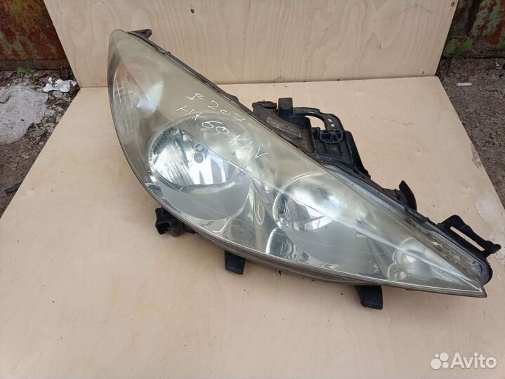 Фара Peugeot 207