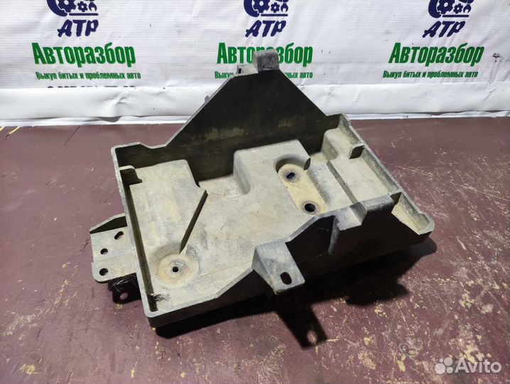 Площадка акб Mazda CX-7