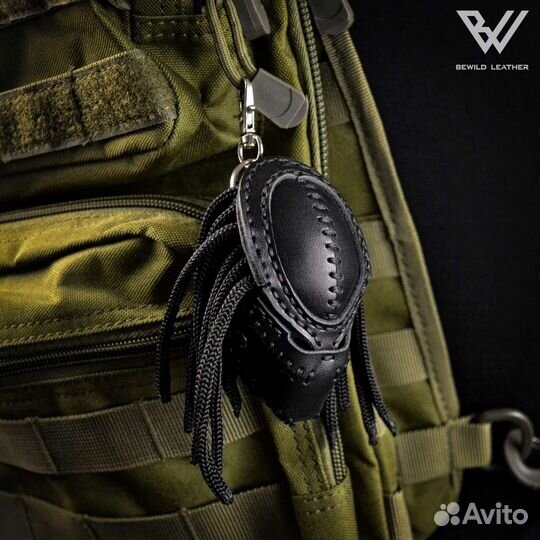 Брелок кожаный Хищник (Predator)