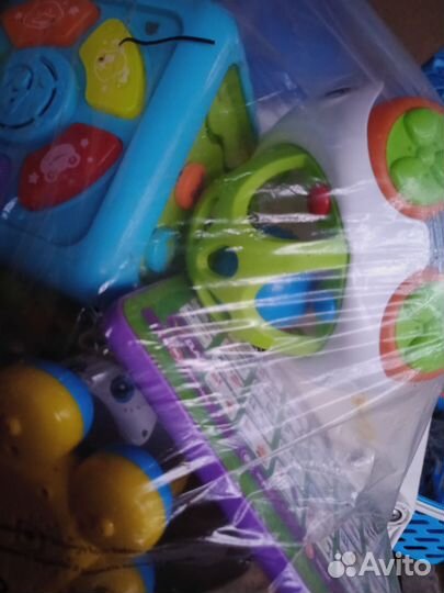 Игрушки развивающие и музыкальные