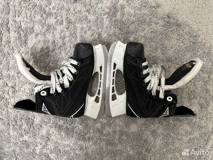 Хоккейные коньки bauer