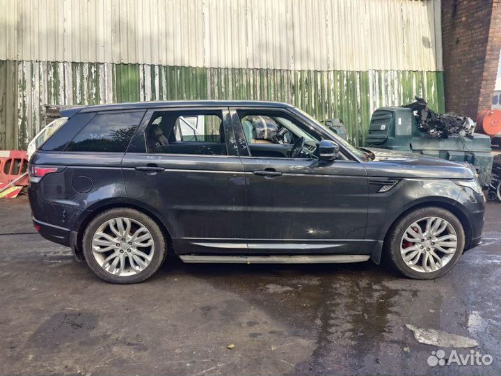 В разборе Land Rover Range Rover Sport l494 4.4d