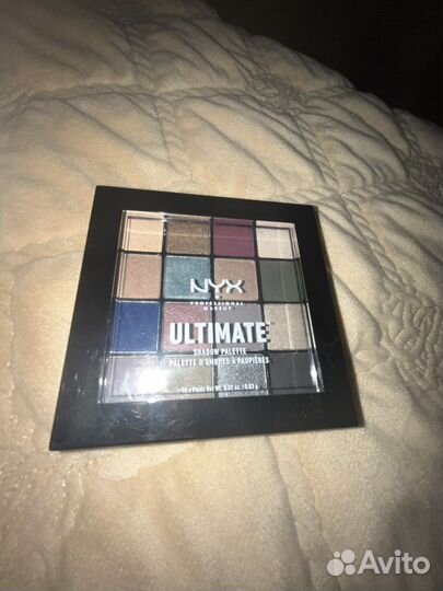 NYX professional makeup Ultimate shadow palette