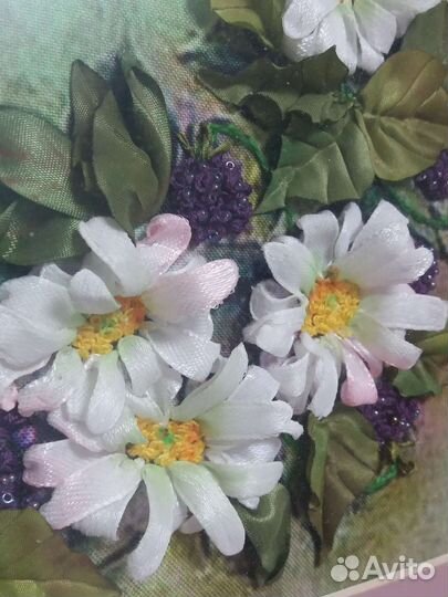 Картина лентами - часы в интерьер