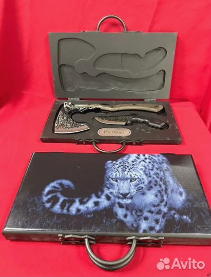 Топор кованый + нож в наборе