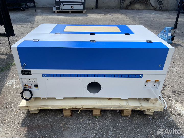 Лазерный гравер по дереву с чпу