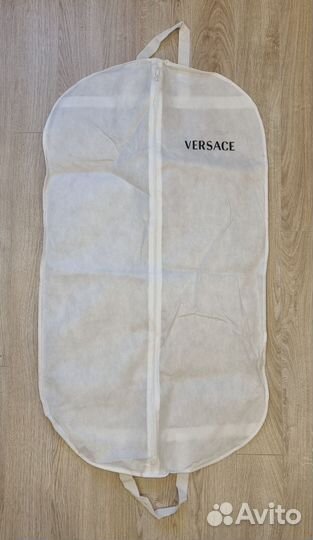 Кофр Versace; Yves Salomon; RinDi; Isabel Marant;