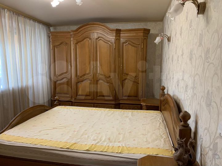 4-к. квартира, 108 м², 3/3 эт.